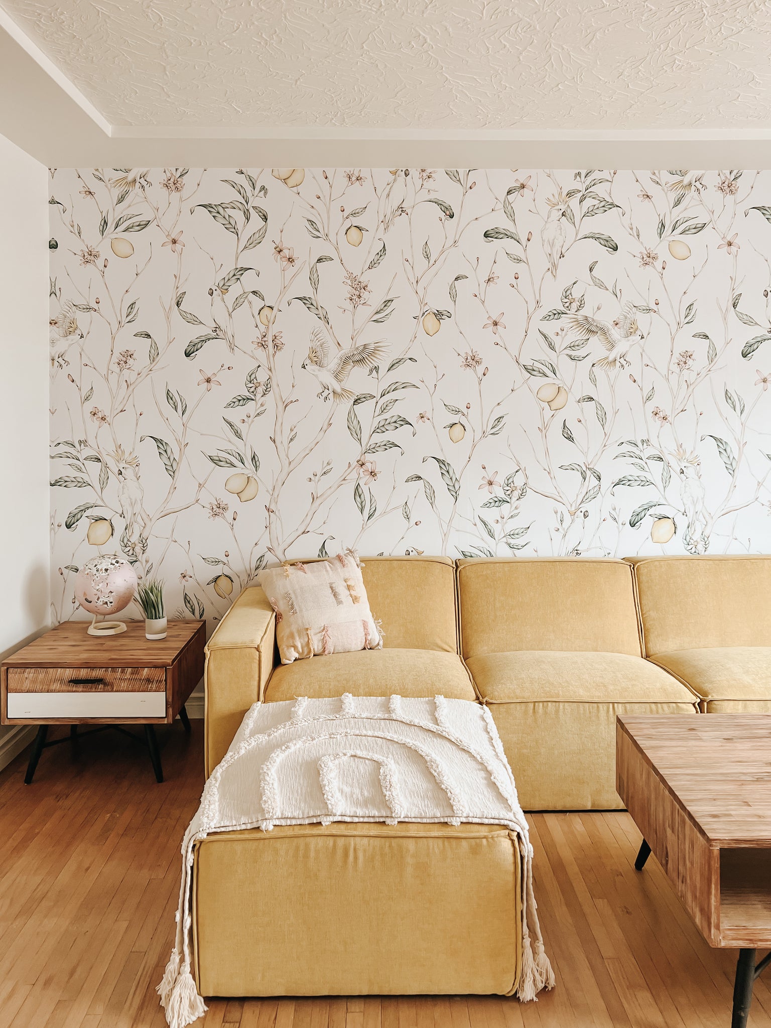 How To Decorate Your Living Room With Wallpaper | SS 2023