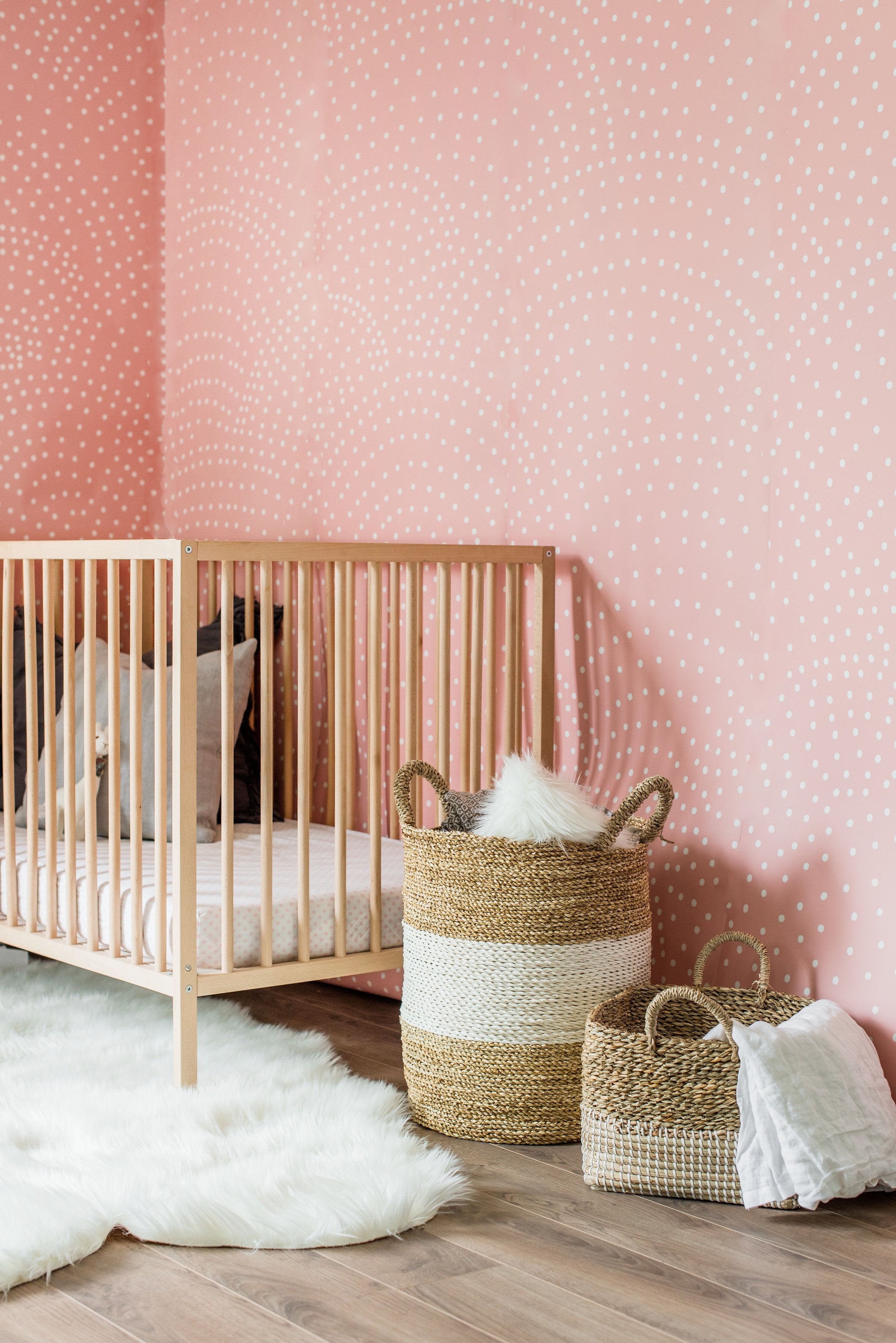 rose polka dot wallpaper